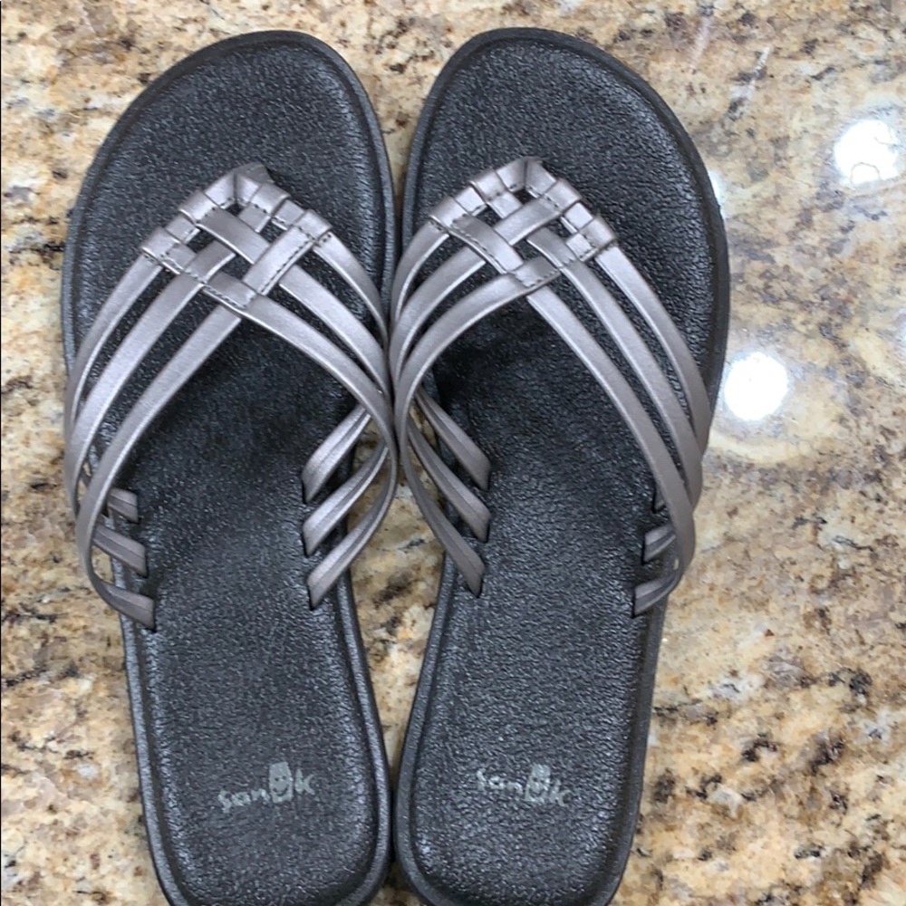Flip flops